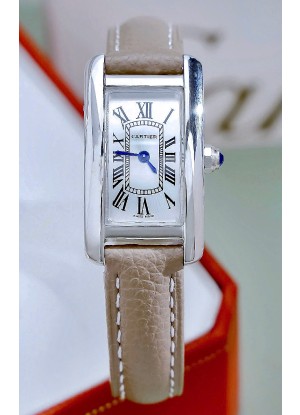Reloj Cartier Tank Americaine de acero de 19,4 mm con correa beige y movimiento de cuarzo suizo