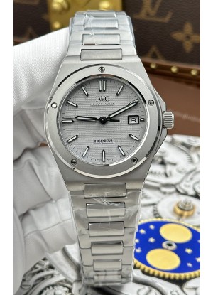 Reloj IWC Ingenieur Superclon con caja y esfera de titanio