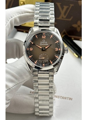 Reloj Omega Seamaster Railmaster Superclon con esfera marrón