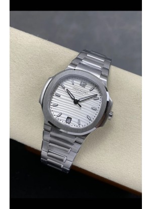 Reloj Patek Philippe Nautilus 7118 de 35 mm con esfera de acero, superclon
