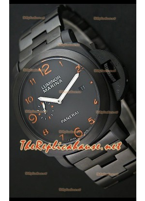Reloj de esfera negra Panerai Luminor Marina Black con marcadores de hora naranjas.