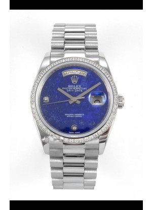 Reloj réplica suizo Rolex Day Date con esfera azul lapislázuli y bisel de diamantes de 36 mm