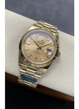 Reloj Rolex Day Date 228238 de oro amarillo con esfera dorada, superclon