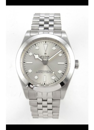 Reloj Tudor Black Bay de 39 mm con esfera plateada, réplica perfecta
