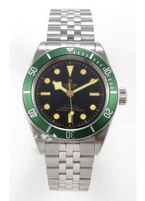 Reloj Tudor Black Bay 41 con esfera negra y bisel verde, réplica súper fiel del Jubilee