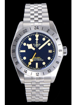 Reloj Tudor Black Bay PRO 79470-0001 GMT con esfera negra y Jubilee Superclon