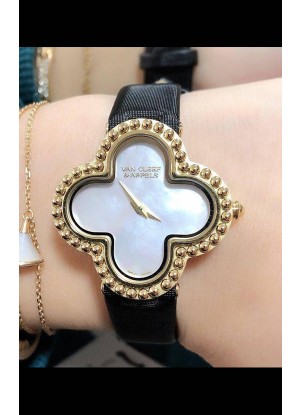 Reloj Van Cleef & Arpels Alhambra de oro amarillo con esfera de perlas