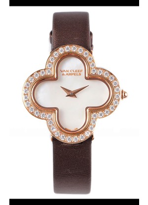 Van Cleef & Arpels Alhambra, Reloj de oro rosa con bisel de diamantes y correa negra
