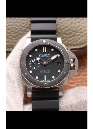 Panerai Luminor Submersible PAM0683 Reloj Réplica Suizo a Espejo 1:1 en Titanio Titanium