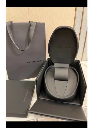 Réplica de caja de Richard Mille con documentos