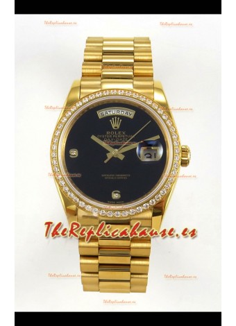 Réplica suiza del Rolex Day-Date en oro amarillo con esfera negra y bisel de diamantes de 36 mm