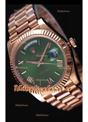 Rolex Day-Date 40MM Reloj Suizo en Oro Rosado y Dial en color Verde con Numerales en Numeros Romanos