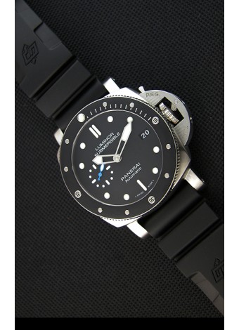 Panerai Luminor Submersible PAM1389 Titanium Reloj Réplica Suizo a Espejo 1:1 