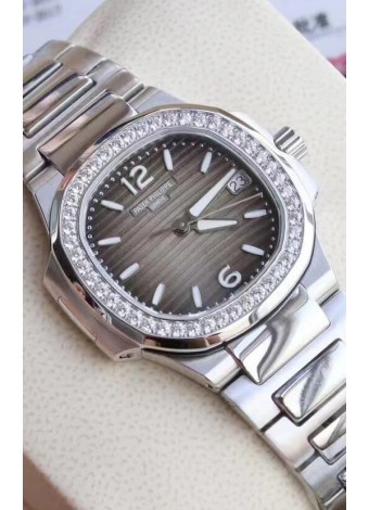 Patek Philippe Nautilus 7010/1G-012 32MM Reloj Réplica a Espejo - Bisel con Diamantes Genuinos