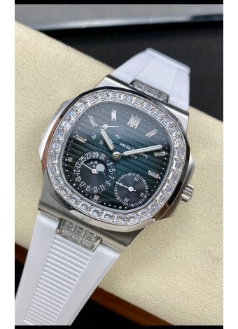 Patek Philippe Nautilus 5712G Reloj Réplica Suizo Calidad 1:1 en Dial Negro