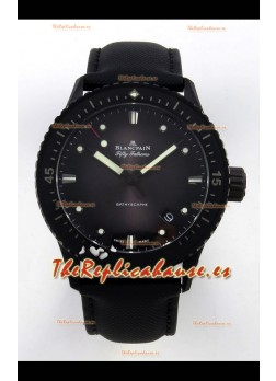Reloj Blancpain Fifty Fathoms Superclon con caja de cerámica, correa de cuero y esfera gris