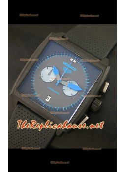 Reloj Tag Heuer Monaco edición japonesa limitada de titanio con marcadores de hora azul.