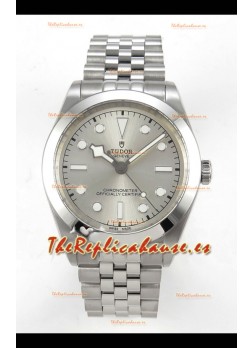 Reloj Tudor Black Bay de 39 mm con esfera plateada, réplica perfecta