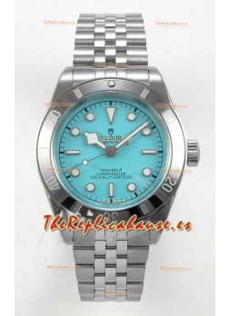Reloj Tudor Black Bay 41 con esfera azul Tiffany y diseño Jubilee Superclon
