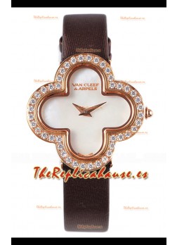 Van Cleef & Arpels Alhambra, Reloj de oro rosa con bisel de diamantes y correa negra