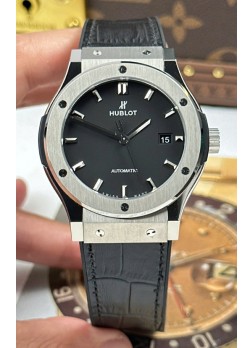 Reloj Hublot Super Clone Classic Fusion de 42 mm con Dial de Titanio Negro
