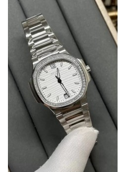 Patek Philippe Nautilus 7118/1A Dial Blanco Reloj Réplica Suizo a Espejo 1:1 Acero 904L